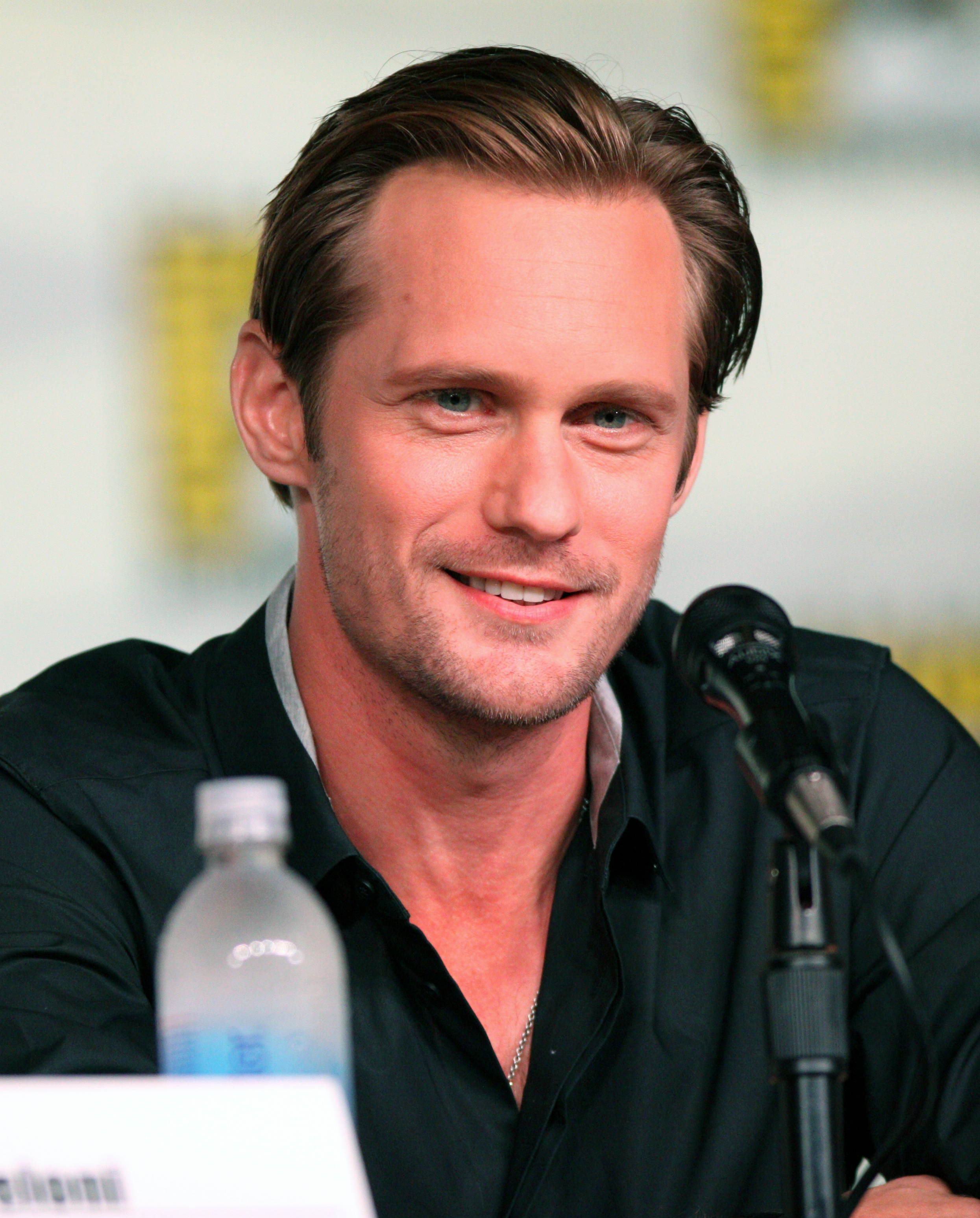 alexander_skarsgard_by_gage_skidmore_2